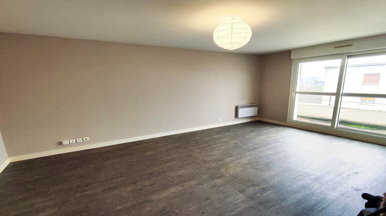 Ma-Cabane - Location Appartement SAINT-CYR-SUR-LOIRE, 45 m²