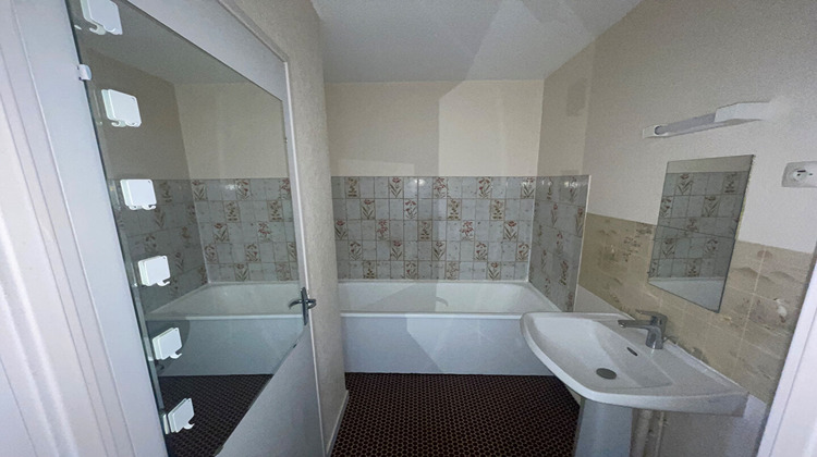 Ma-Cabane - Location Appartement SAINT-CYR-SUR-LOIRE, 29 m²