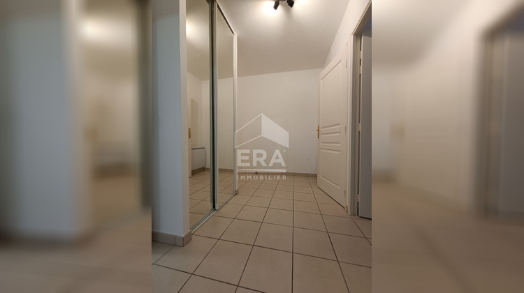 Ma-Cabane - Location Appartement SAINT-CYR-SUR-LOIRE, 66 m²