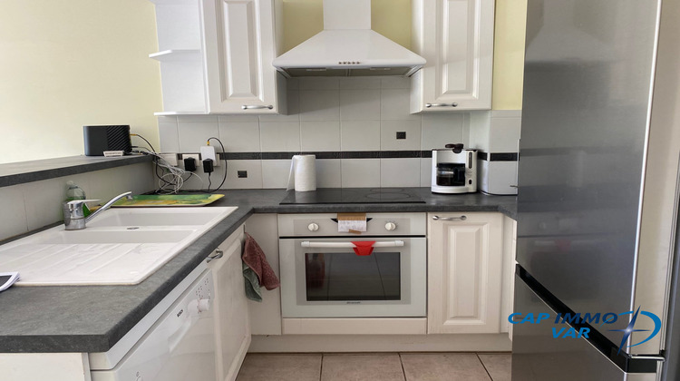 Ma-Cabane - Location Appartement Saint-Cyr-sur-Mer, 38 m²