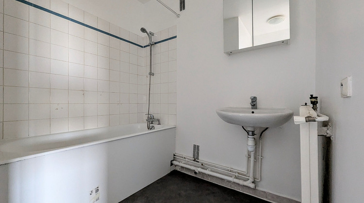 Ma-Cabane - Location Appartement SAINT-DENIS, 52 m²