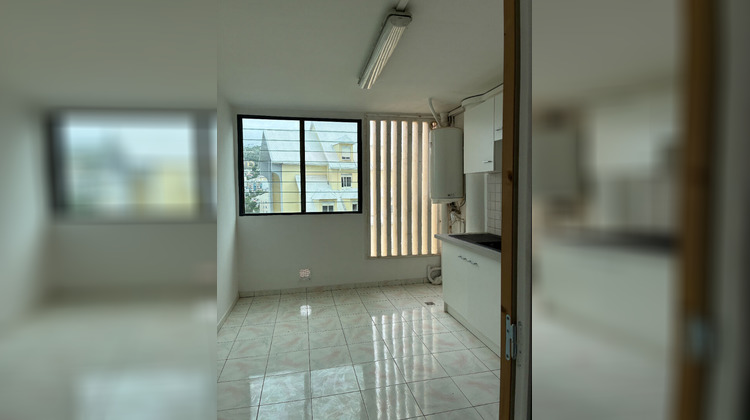 Ma-Cabane - Location Appartement SAINT-DENIS, 70 m²