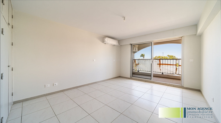 Ma-Cabane - Location Appartement SAINT-DENIS, 70 m²