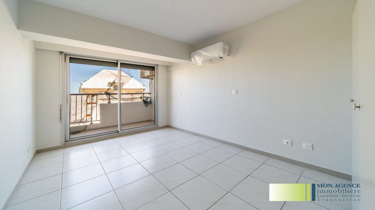 Ma-Cabane - Location Appartement SAINT-DENIS, 70 m²