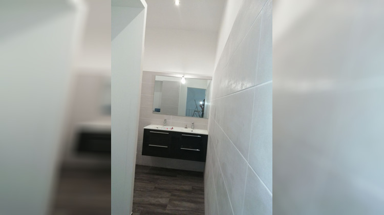 Ma-Cabane - Location Appartement SAINT-DENIS, 110 m²