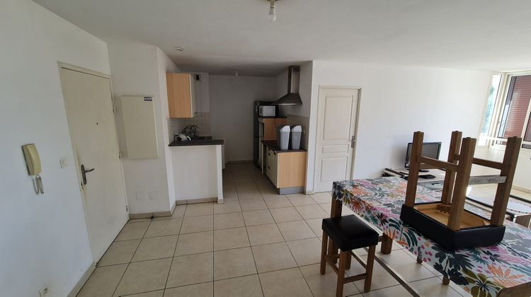 Ma-Cabane - Location Appartement Saint-Denis, 75 m²