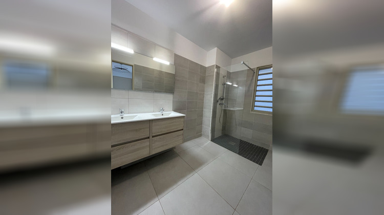 Ma-Cabane - Location Appartement SAINT-DENIS, 59 m²