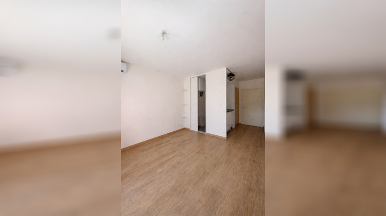 Ma-Cabane - Location Appartement SAINT-DENIS, 18 m²