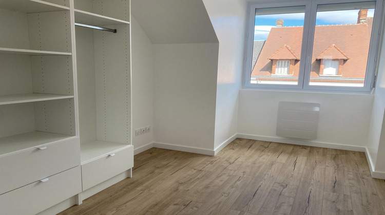Ma-Cabane - Location Appartement Saint-Denis-de-l'Hôtel, 40 m²