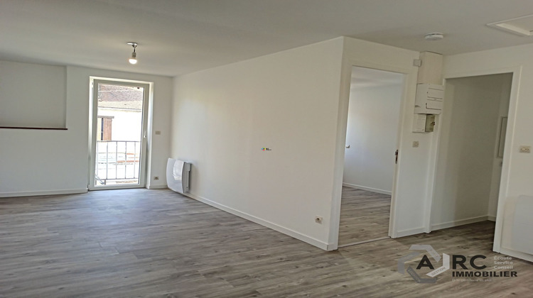 Ma-Cabane - Location Appartement Saint-Denis-de-l'Hôtel, 36 m²