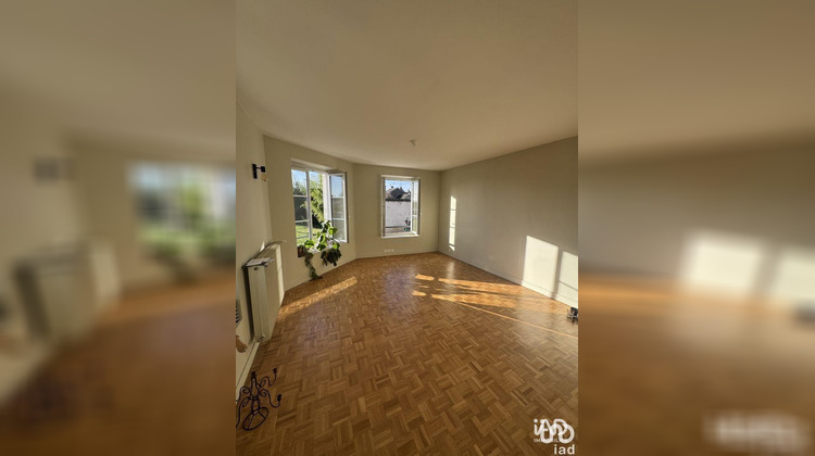 Ma-Cabane - Location Appartement Saint-Denis-de-l'Hôtel, 64 m²