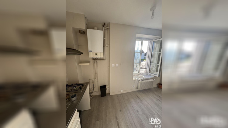 Ma-Cabane - Location Appartement Saint-Denis-de-l'Hôtel, 64 m²