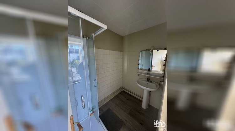 Ma-Cabane - Location Appartement Saint-Denis-de-l'Hôtel, 64 m²