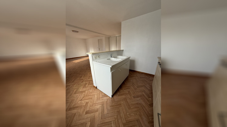 Ma-Cabane - Location Appartement Saint-Denis-en-Val, 87 m²