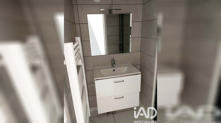 Ma-Cabane - Location Appartement Saint-Didier-sur-Beaujeu, 42 m²