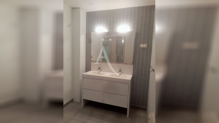 Ma-Cabane - Location Appartement SAINT-DYE-SUR-LOIRE, 98 m²