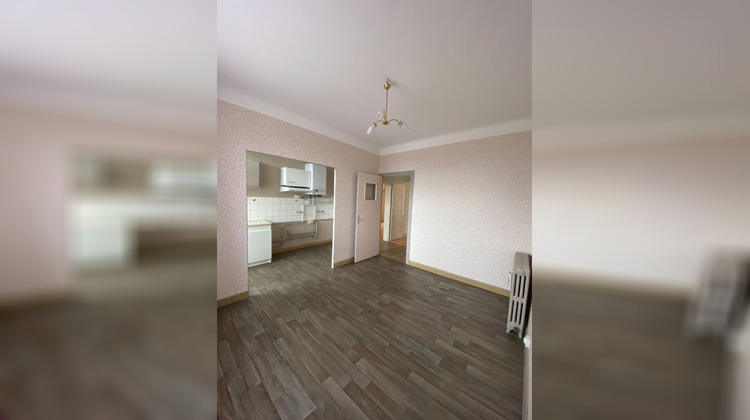 Ma-Cabane - Location Appartement SAINT-ELOY-LES-MINES, 69 m²