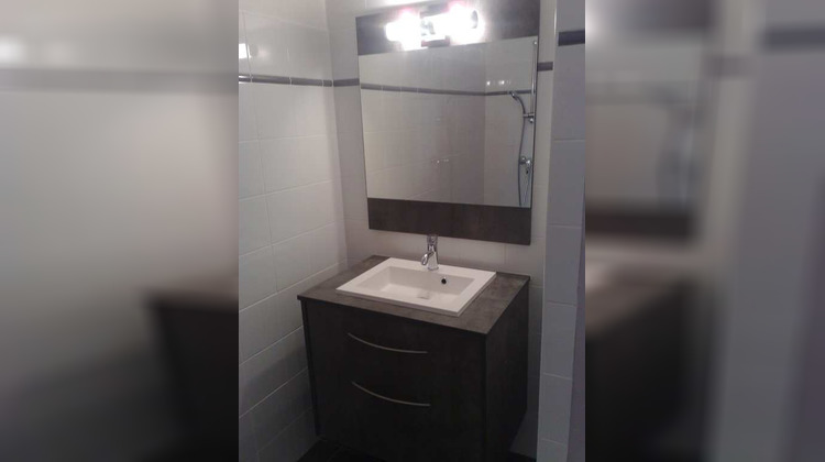 Ma-Cabane - Location Appartement SAINT ESTEVE, 40 m²
