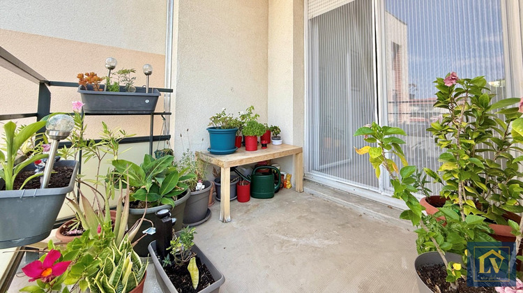 Ma-Cabane - Location Appartement SAINT-ESTEVE, 64 m²