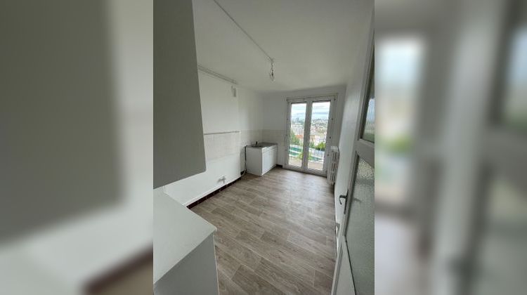 Ma-Cabane - Location Appartement SAINT-ETIENNE, 42 m²