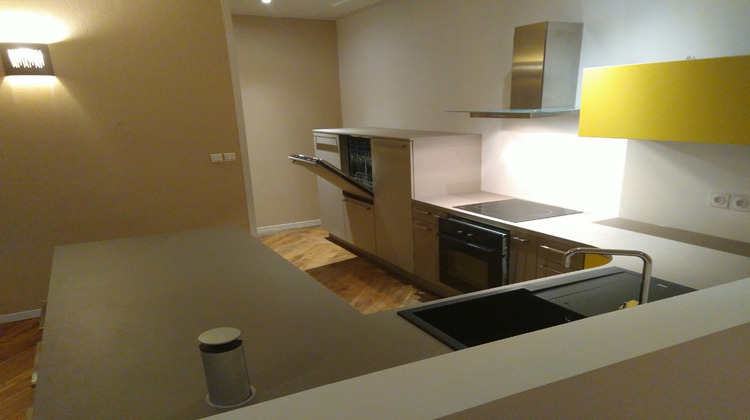 Ma-Cabane - Location Appartement SAINT-ETIENNE, 82 m²