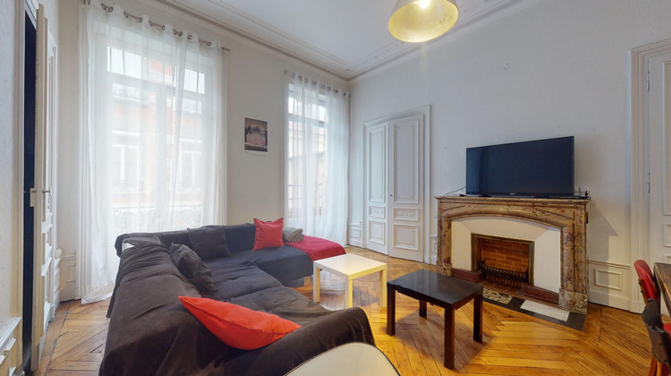Ma-Cabane - Location Appartement SAINT-ETIENNE, 120 m²
