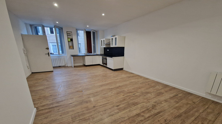 Ma-Cabane - Location Appartement SAINT-ETIENNE, 50 m²