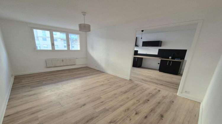 Ma-Cabane - Location Appartement SAINT ETIENNE, 57 m²