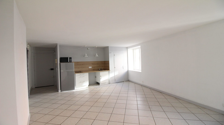 Ma-Cabane - Location Appartement SAINT-ETIENNE, 38 m²