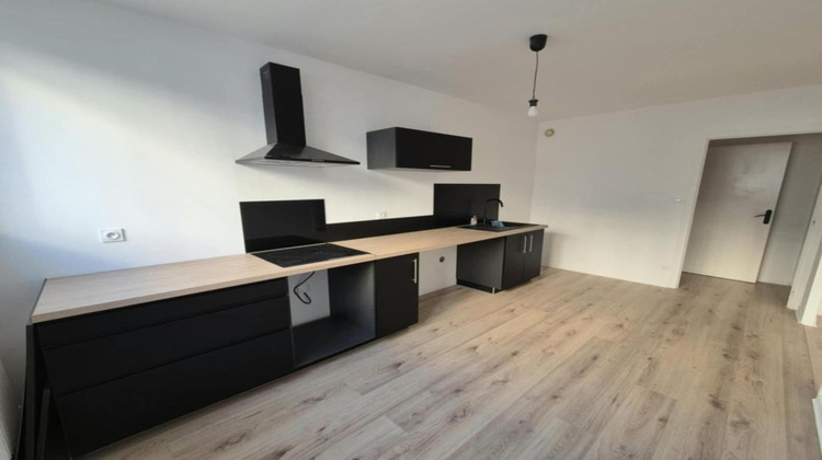 Ma-Cabane - Location Appartement SAINT ETIENNE, 57 m²