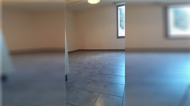 Ma-Cabane - Location Appartement SAINT-ETIENNE, 43 m²