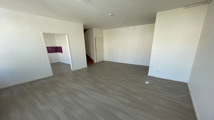 Ma-Cabane - Location Appartement SAINT-ETIENNE, 69 m²