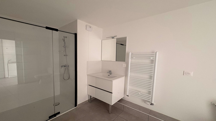 Ma-Cabane - Location Appartement SAINT-ETIENNE, 32 m²