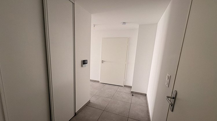 Ma-Cabane - Location Appartement Saint Etienne, 32 m²