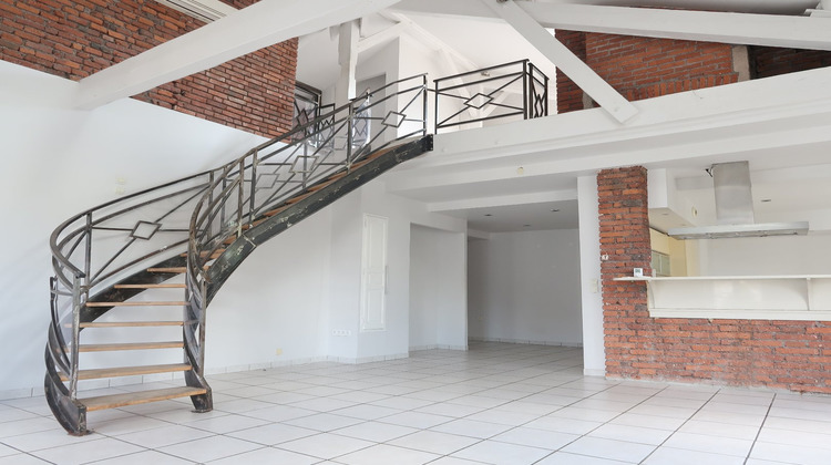 Ma-Cabane - Location Appartement SAINT ETIENNE, 179 m²