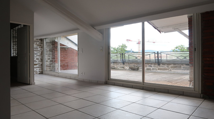 Ma-Cabane - Location Appartement SAINT ETIENNE, 179 m²