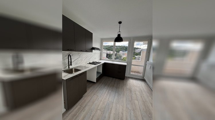 Ma-Cabane - Location Appartement SAINT-ETIENNE, 77 m²