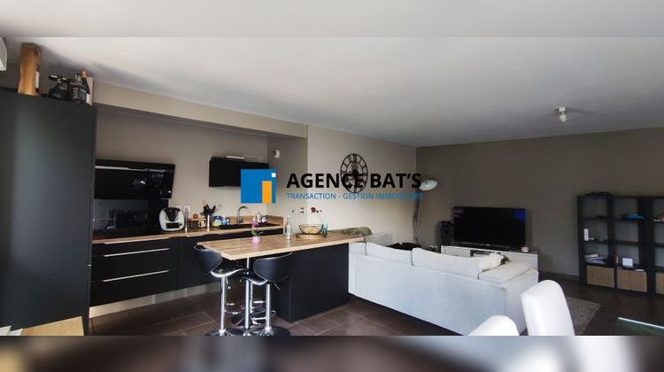 Ma-Cabane - Location Appartement Saint Etienne, 83 m²