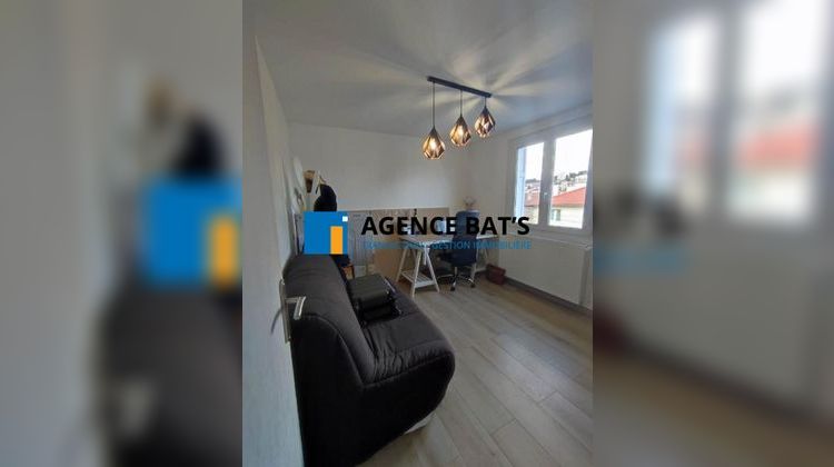 Ma-Cabane - Location Appartement SAINT-ETIENNE, 61 m²