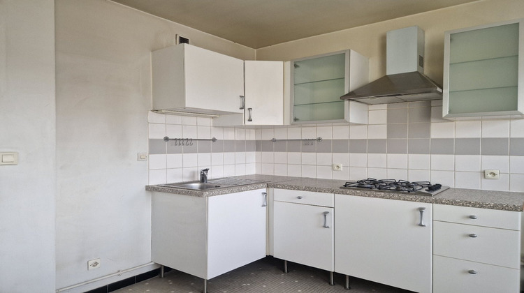 Ma-Cabane - Location Appartement SAINT ETIENNE, 46 m²