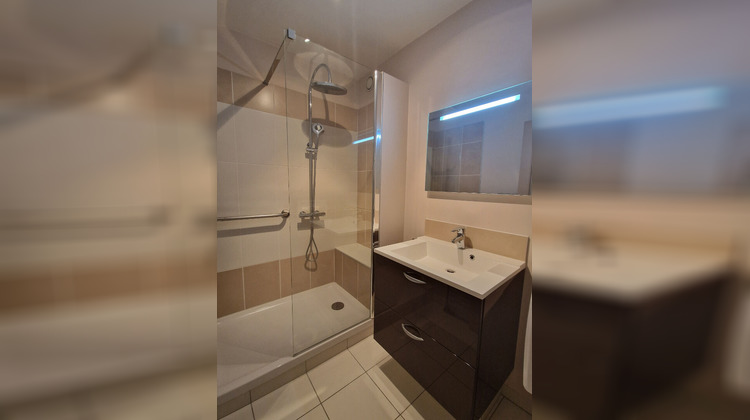 Ma-Cabane - Location Appartement SAINT-ETIENNE, 70 m²