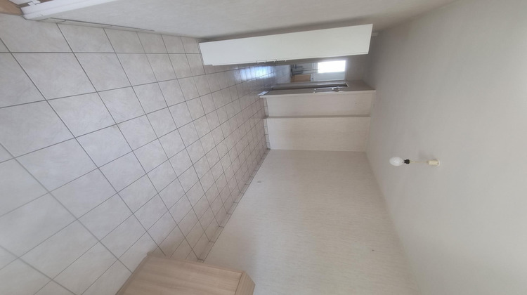 Ma-Cabane - Location Appartement Saint-Etienne, 54 m²