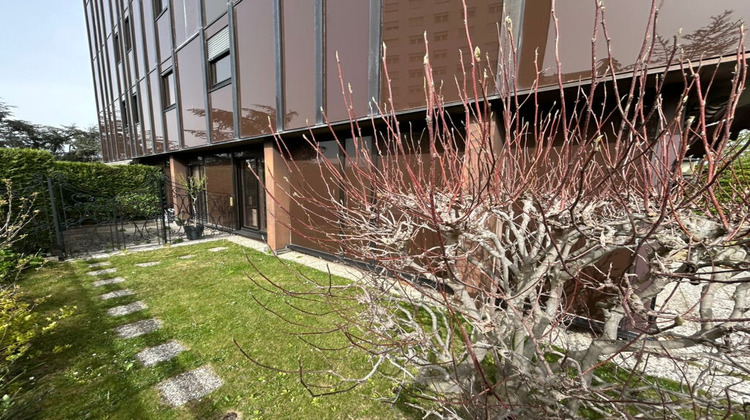 Ma-Cabane - Location Appartement Saint Etienne, 138 m²