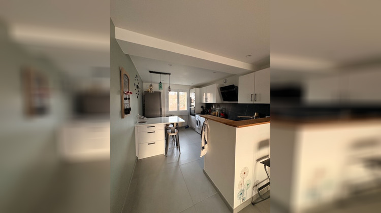 Ma-Cabane - Location Appartement SAINT-ETIENNE, 69 m²