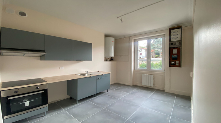 Ma-Cabane - Location Appartement Saint Etienne, 69 m²