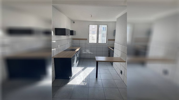 Ma-Cabane - Location Appartement SAINT-ETIENNE, 63 m²