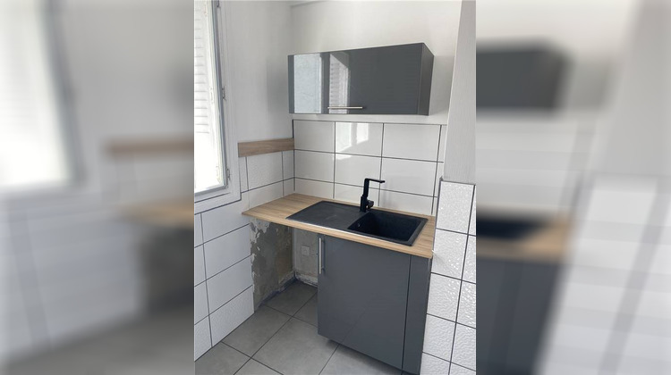 Ma-Cabane - Location Appartement SAINT-ETIENNE, 63 m²