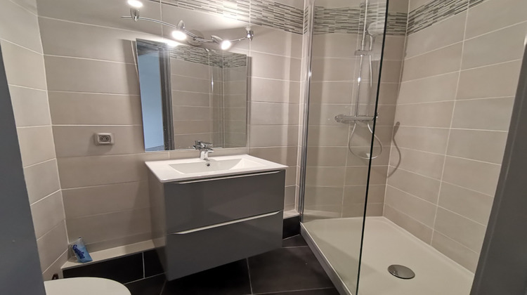 Ma-Cabane - Location Appartement SAINT-ETIENNE, 32 m²
