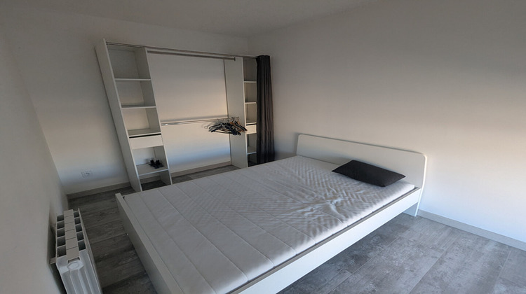 Ma-Cabane - Location Appartement SAINT-ETIENNE, 35 m²