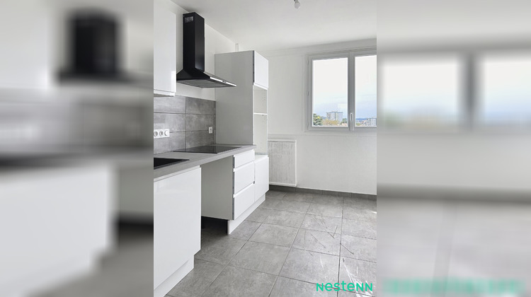 Ma-Cabane - Location Appartement SAINT-ETIENNE, 66 m²
